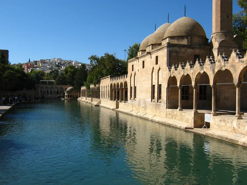 Balykligöl v Şanlıurfa – Abrahamův posvátný rybník