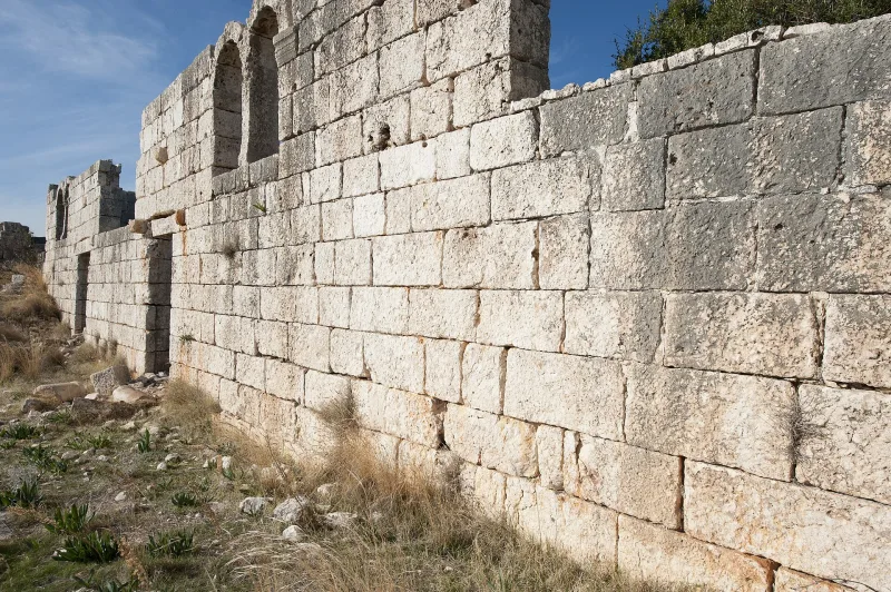 Corycus (Kızkalesi) — два замка на берегу и в море Cilicia