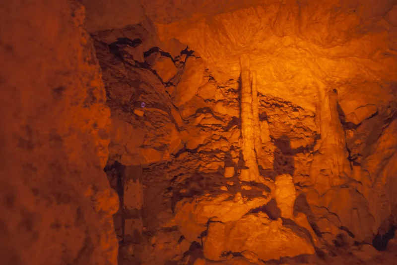 İnsuyu Cave — underground lakes near Burdur