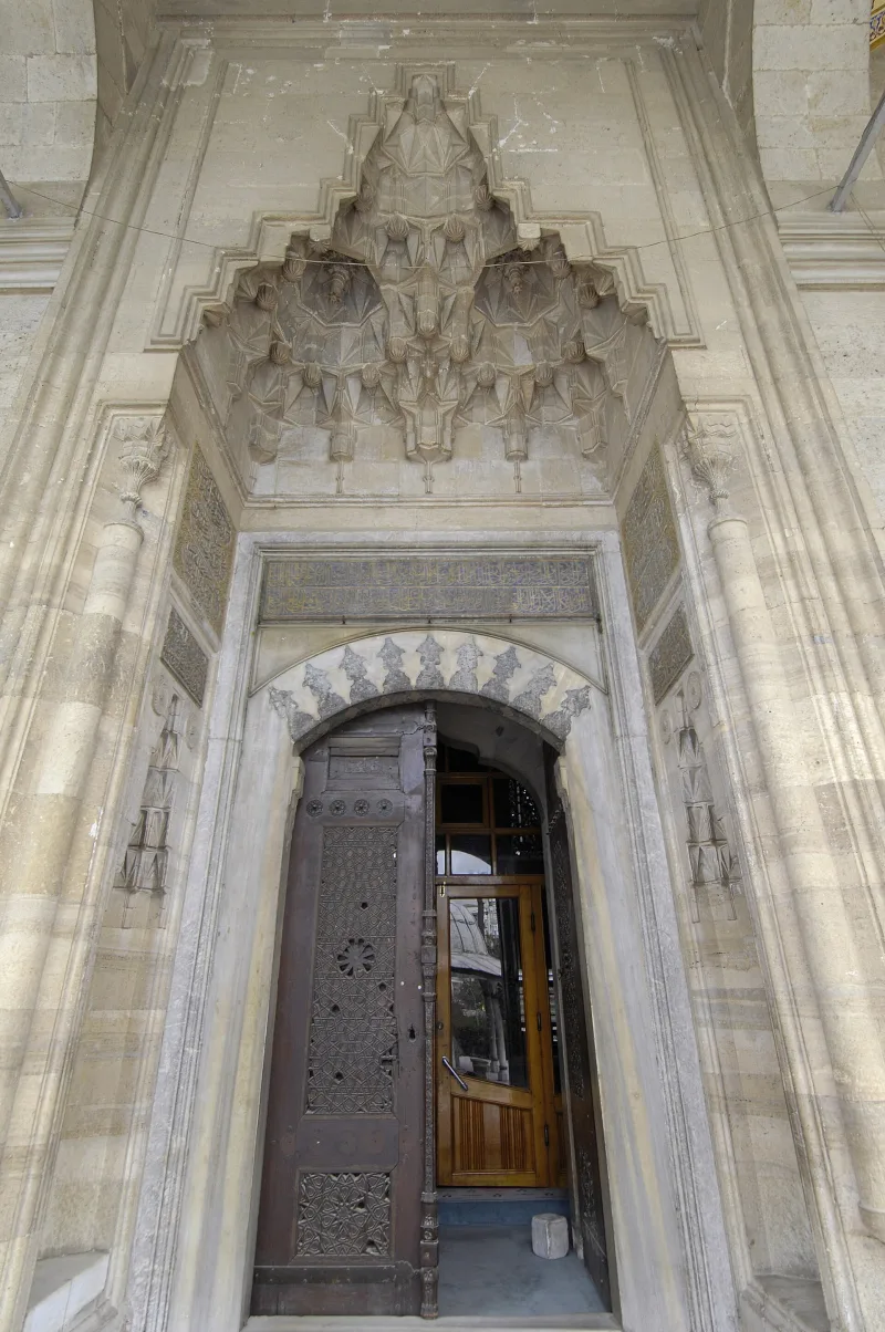 Die Muradiye-Moschee (Edirne) – Kacheln aus dem 15. Jahrhundert von Murad II.