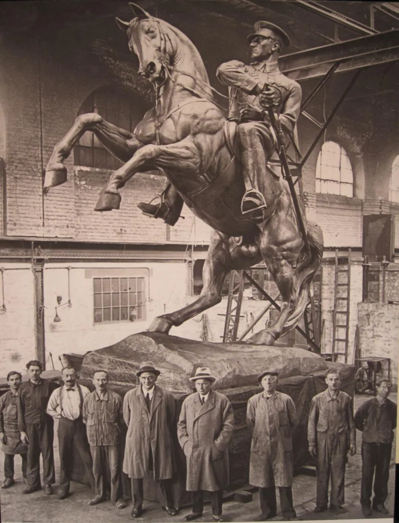 Onur Anıtı (Estátua da Honra) — Ataturk a cavalo em Samsun