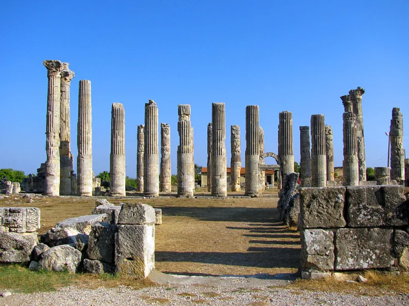 Uzuncaburç (Diokaisareia): el templo de Zeus Olba en Mersin