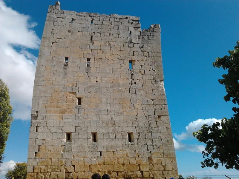 Uzuncaburç (Diokaisareia) – der Tempel des Zeus Olba in Mersin