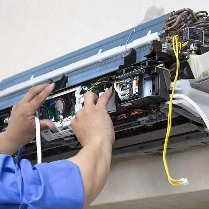 Vervanging van onderdelen in de airconditioner 