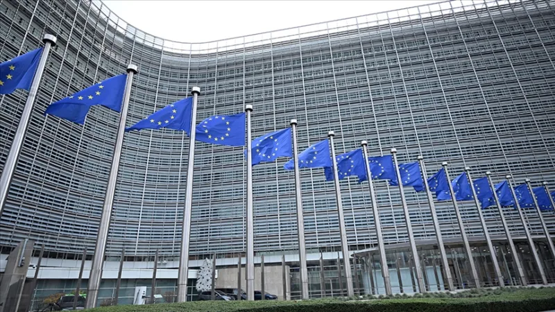 EU odložila návrh na úplný zákaz dovozu ropy z Ruska