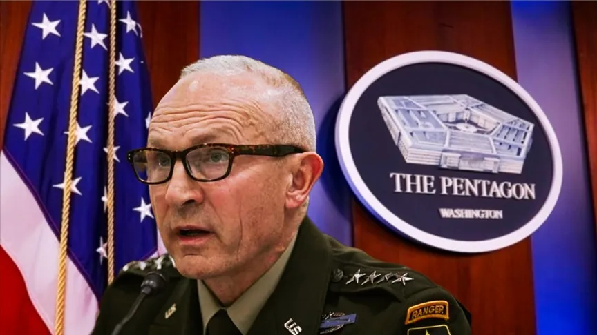 O Departamento de Defesa dos EUA anunciou que o Comandante do Exército, George, «se vai reformar imediatamente»