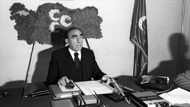 29. výročí úmrtí Alparslana Türkeşe, zakladatele strany MHP