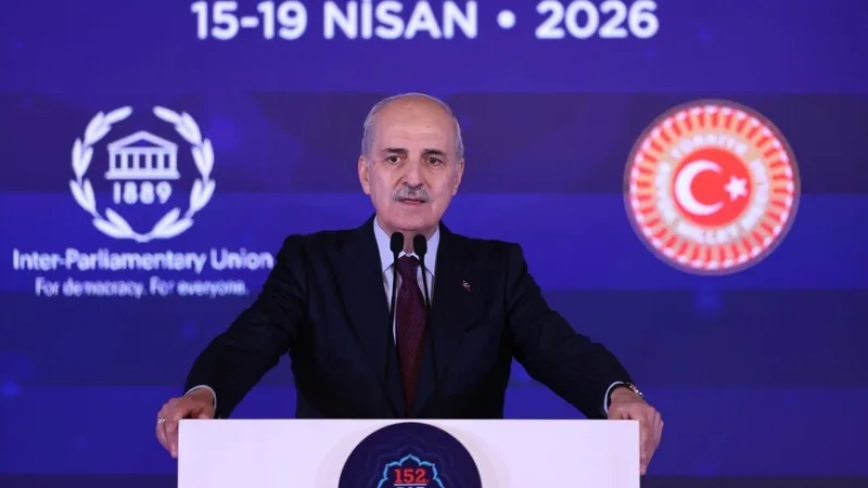 Predseda Tureckého veľkého národného zhromaždenia Kurtulmuş: Spoločne sledujeme, ako inštitúcie a pravidlá svetového systému prestávajú fungovať