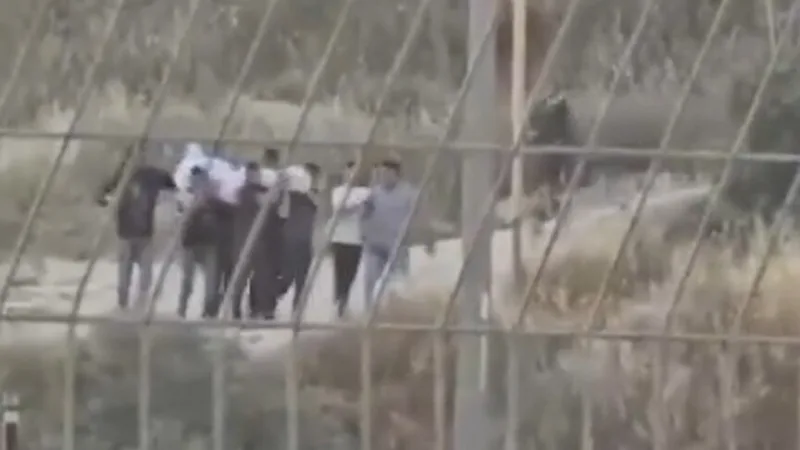 Izraelská armáda donutila palestinskou rodinu, aby exhumovala tělo svého syna a pohřbila ho jinde