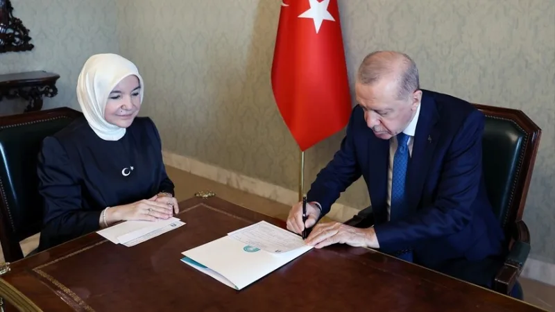 Le président Erdoğan a fait un don de sacrifice à Darülaceze