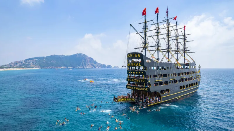 Alanya: Luksuslaevakruiis koos vaba ajaga Alanyas